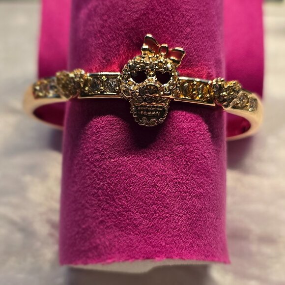 Betsey Johnson Bracelet - Picture 4 of 11